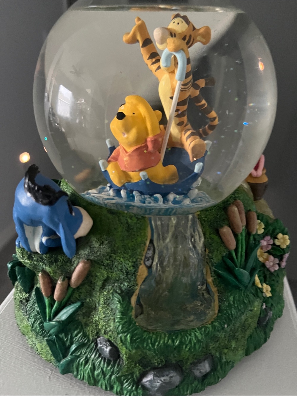 Vintage Winnie The Pooh Snow Globe Plays The Rain Rain Rain Came Down Down Down